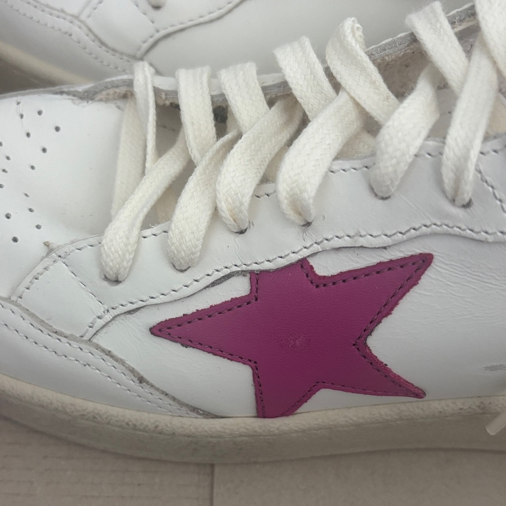 Golden Goose White Sneakers with Pink Star - Picture 3 of 16